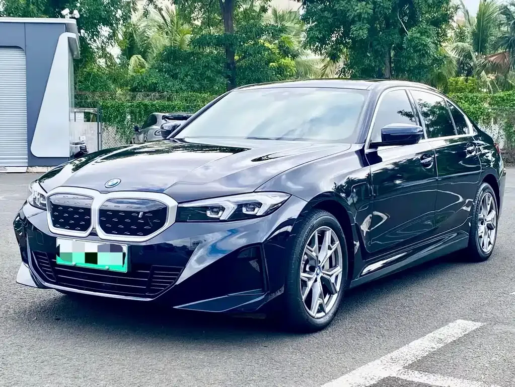 BMW i3 eDrive 35L 1
