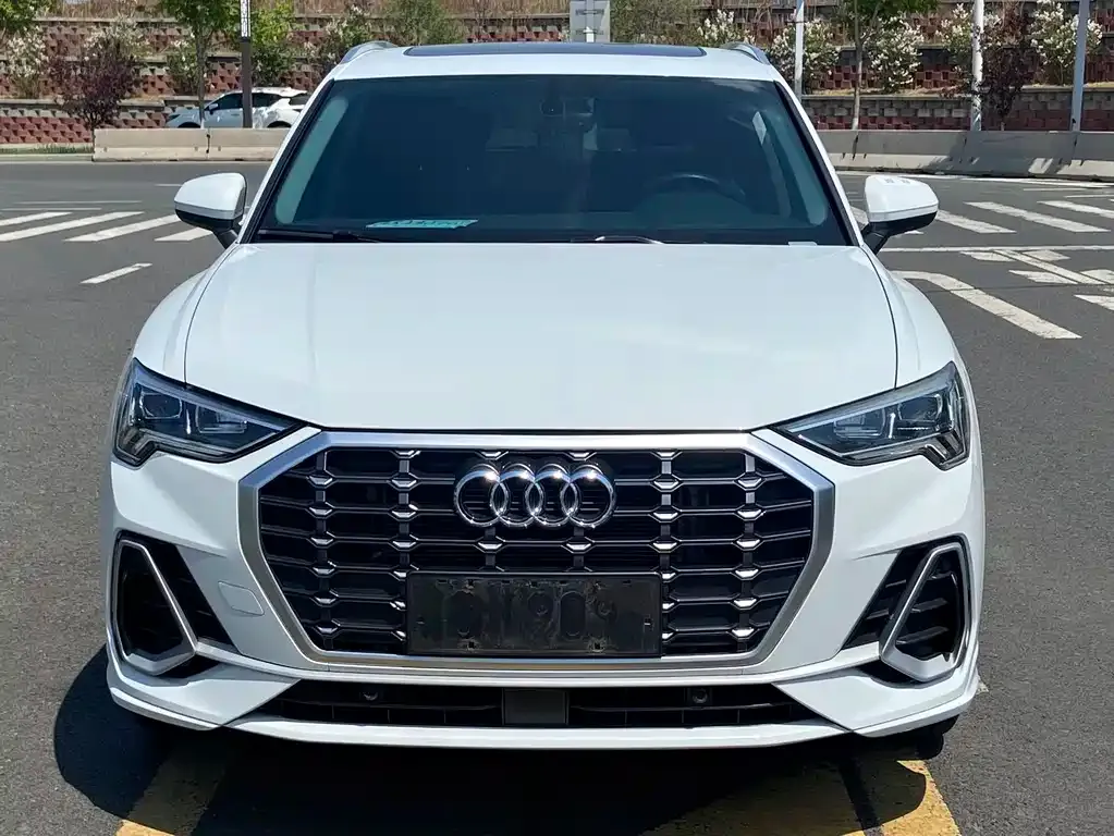 Audi Q3 — фото 7