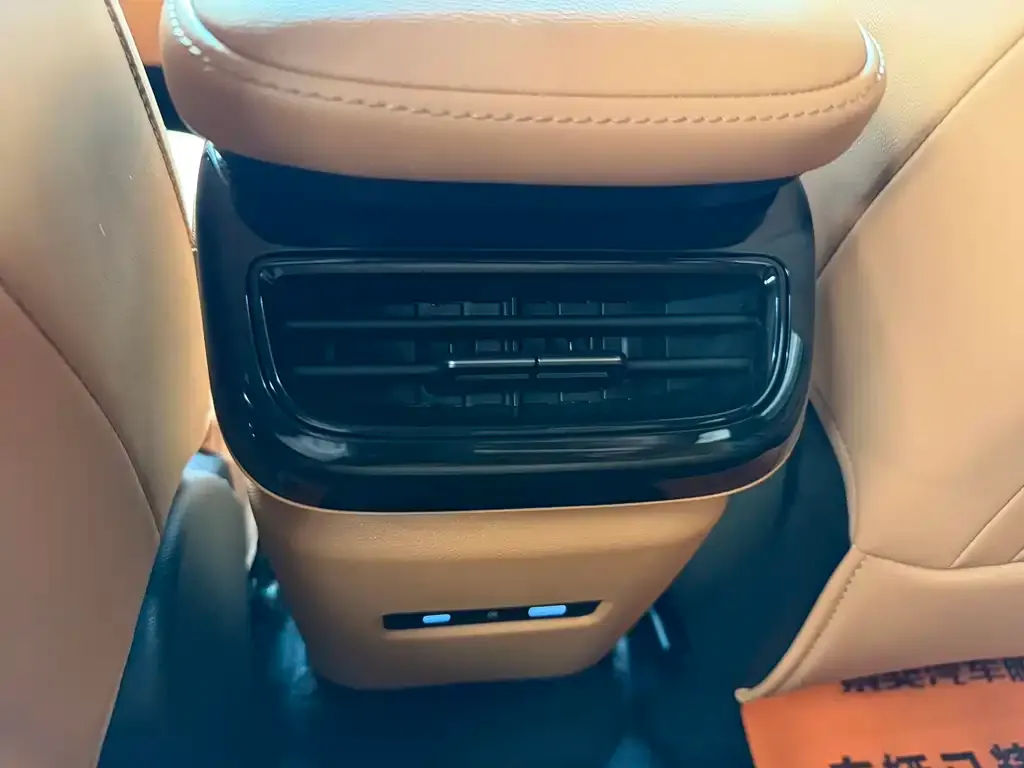 Geely Galaxy L7 — фото 6