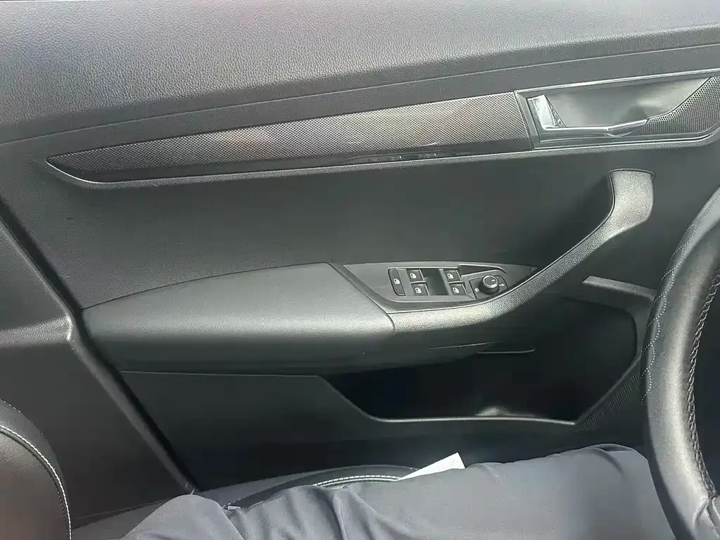 Skoda Karoq 2021 из CN, фото 7
