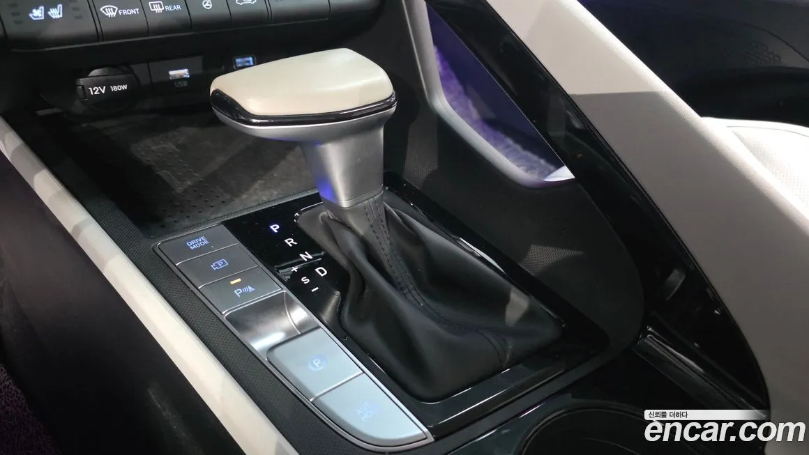 Hyundai AVANTE — фото 9