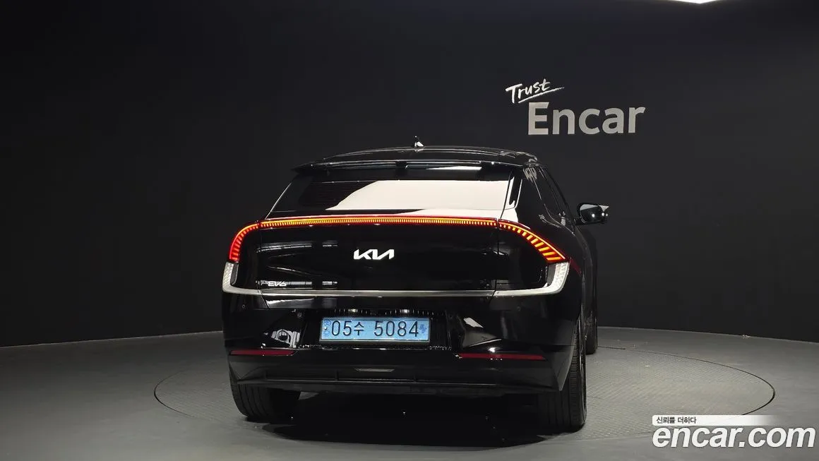 Kia EV6 2023 из KR, фото 6