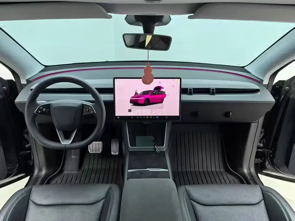 Tesla Model Y — фото 6