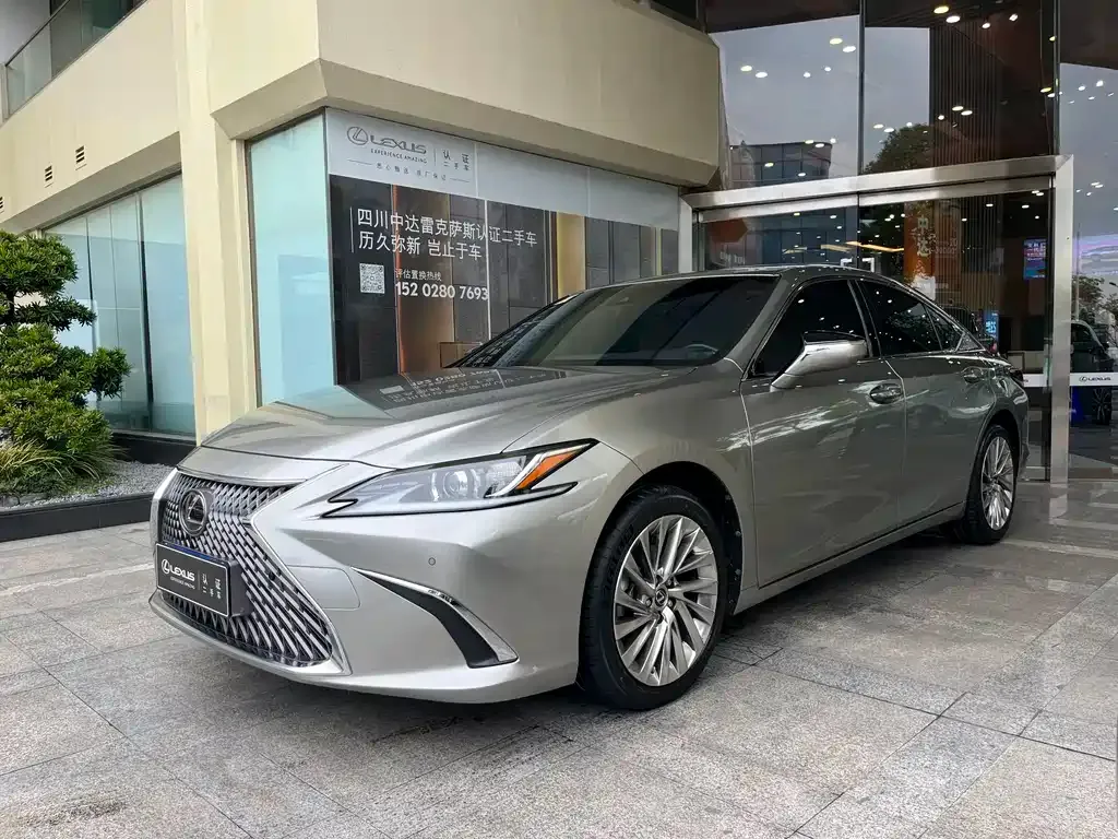 Lexus ES 2021 из CN, фото 7