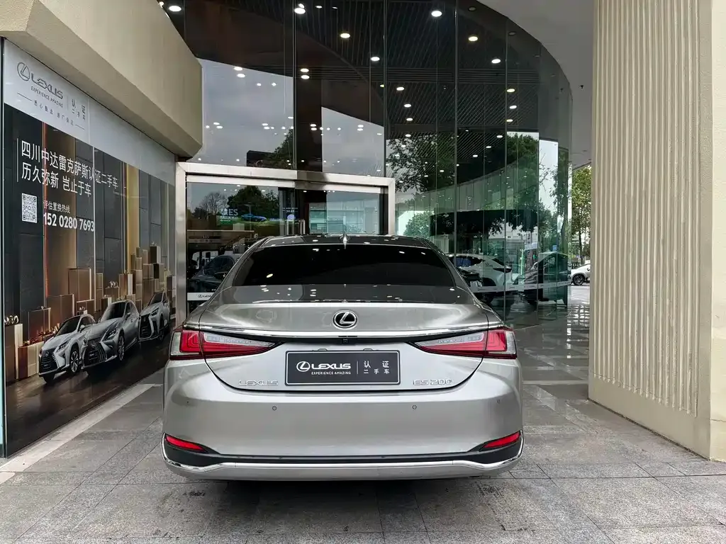 Lexus ES 2021 из CN, фото 2