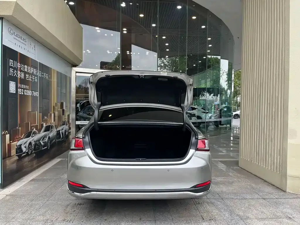 Lexus ES 2021 из CN, фото 8