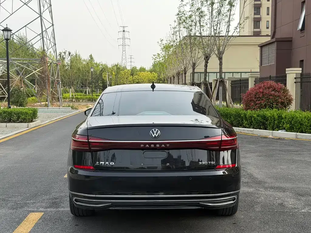 Volkswagen Passat — фото 5