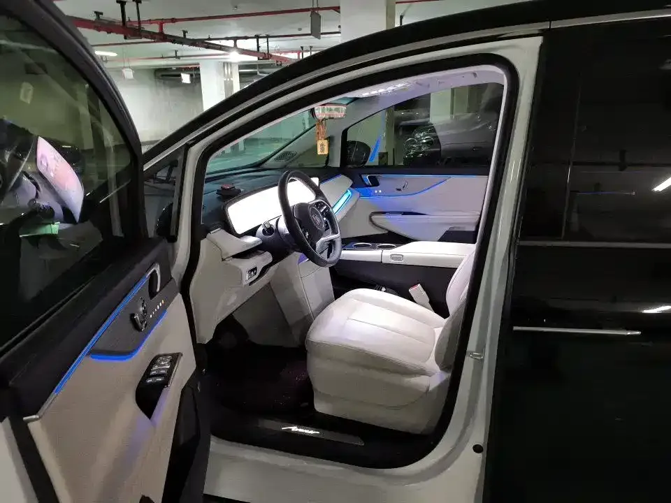 Buick GL8 Hybrid — фото 3