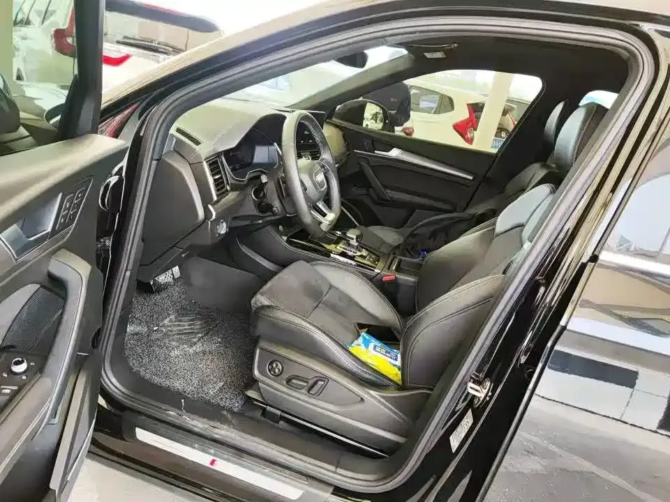 Audi Q5L Sportback 2022 из CN, фото 9