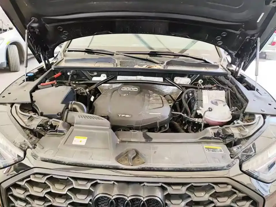 Audi Q5L Sportback 2022 из CN, фото 10