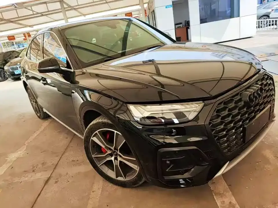 Audi Q5L Sportback 2022 из CN, фото 4