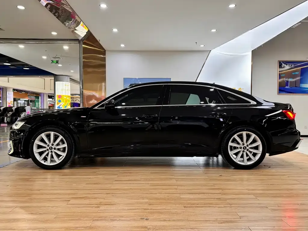Audi A6L — фото 5
