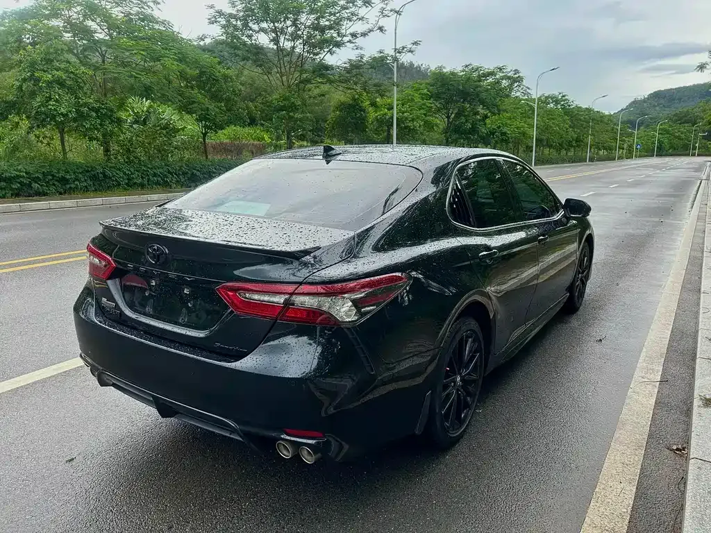 Toyota Camry 2023 из CN, фото 4