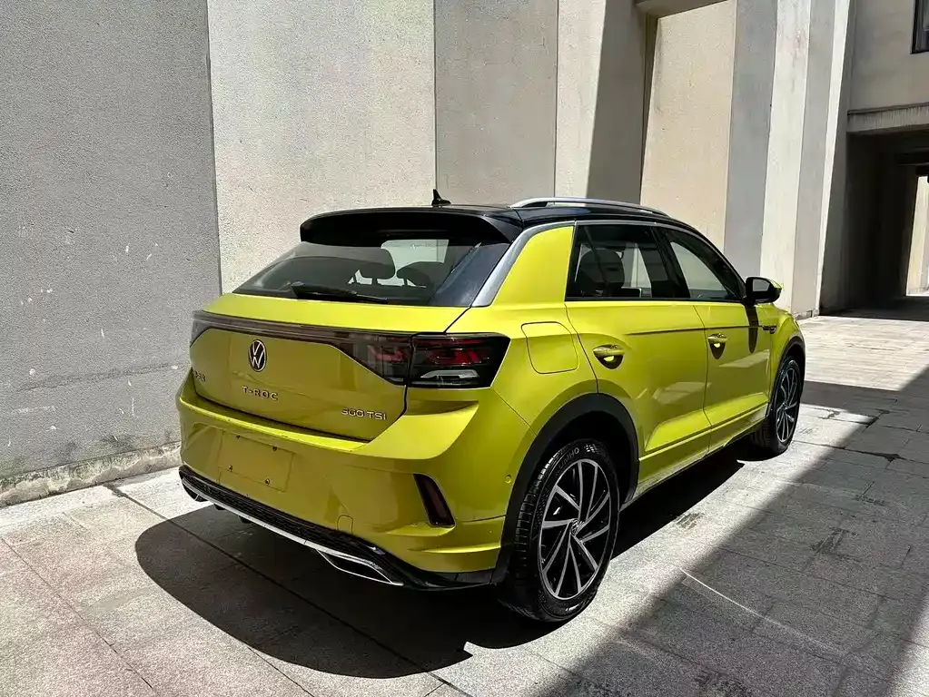 Volkswagen T-Roc — фото 8
