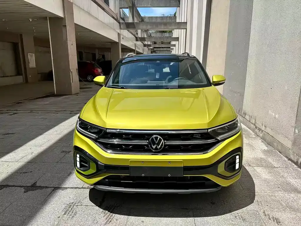 Volkswagen T-Roc — фото 7
