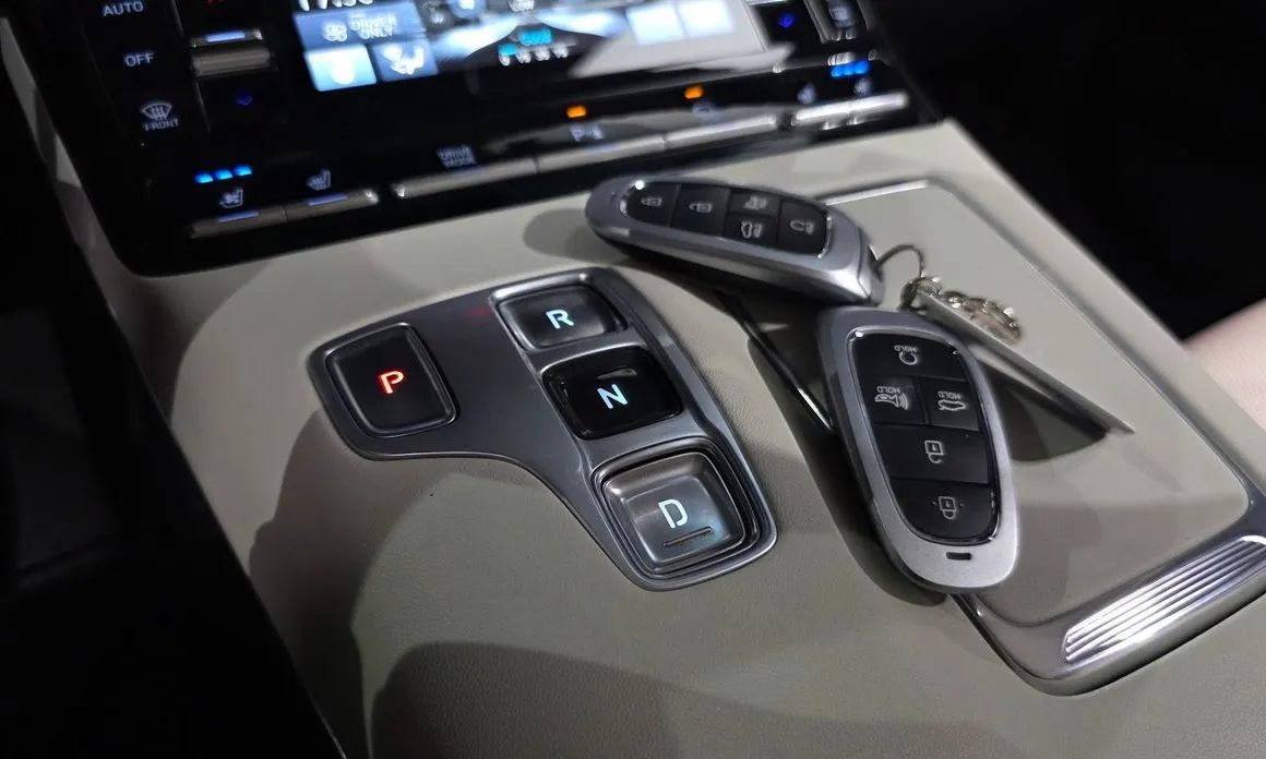 Hyundai Grandeur 2023 из KR, фото 6
