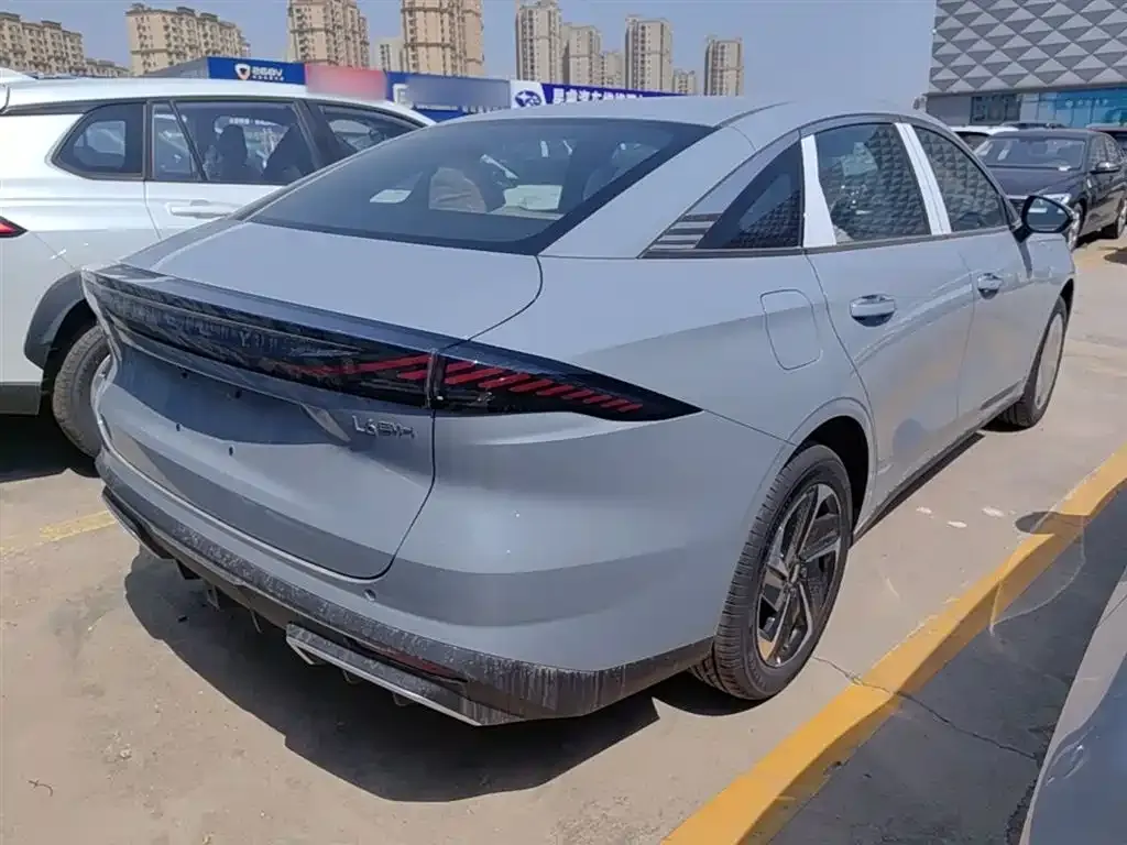 Geely Galaxy L6 2026 из CN, фото 3