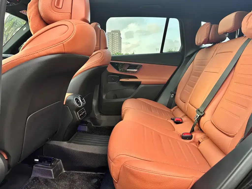 Mercedes-Benz GLC 2023 из CN, фото 3