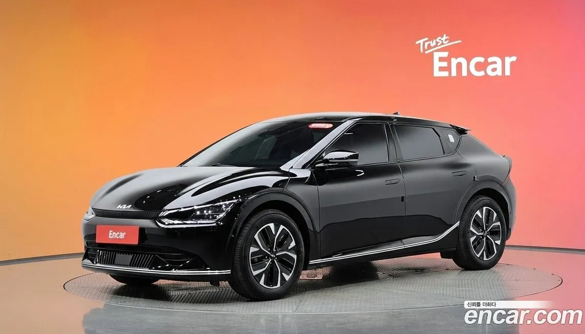 Kia EV6 — фото 1