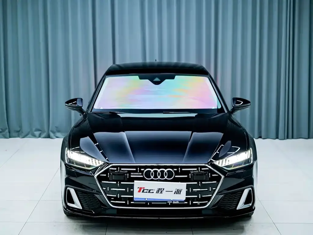 Audi A7L — фото 9