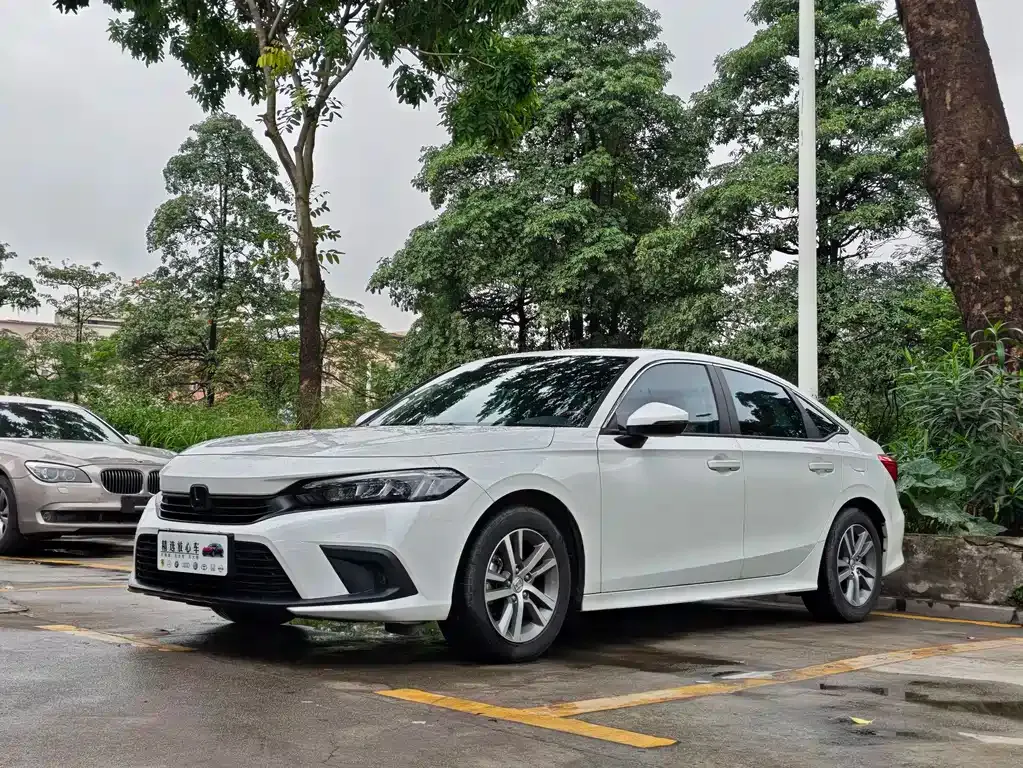 Honda Civic — фото 1