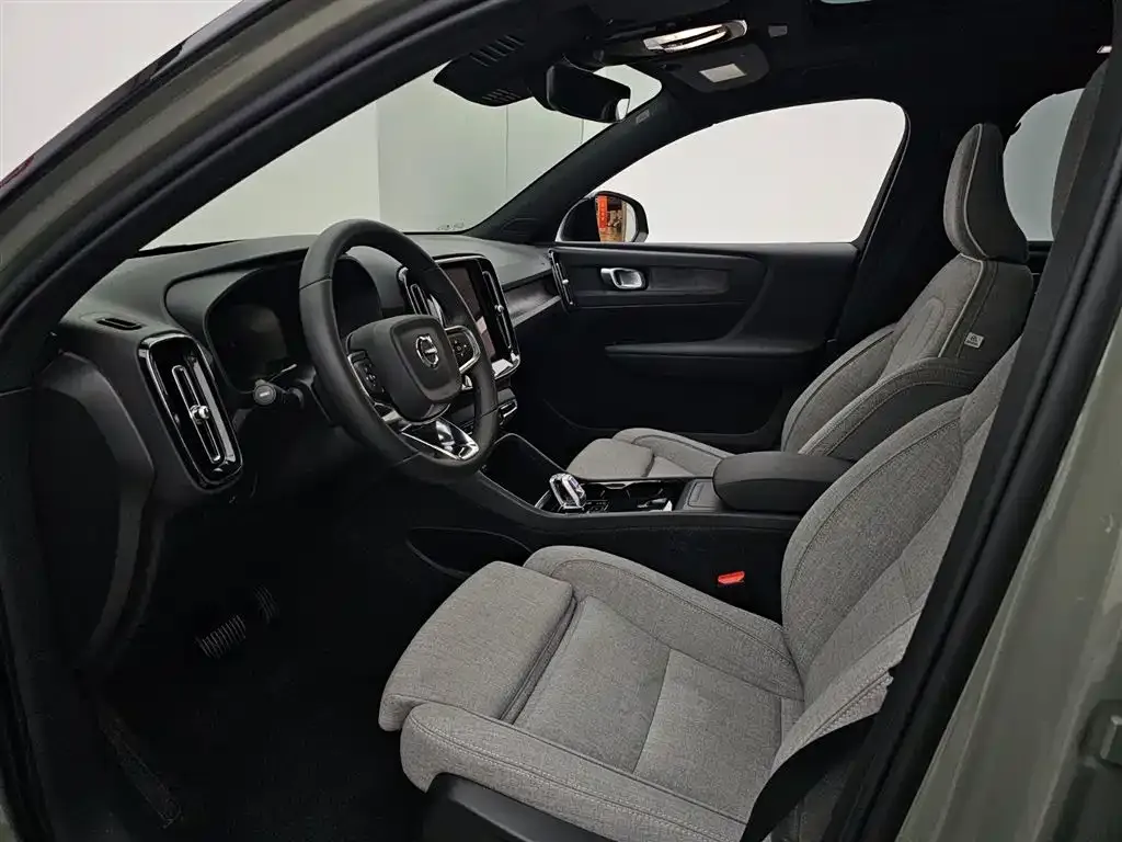 Volvo XC40 NEV 2023 из CN, фото 10