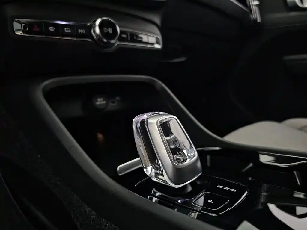 Volvo XC40 NEV 2023 из CN, фото 3