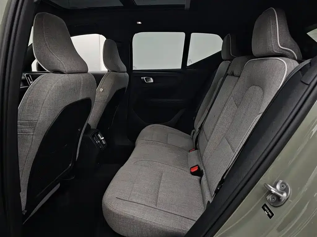 Volvo XC40 NEV 2023 из CN, фото 6