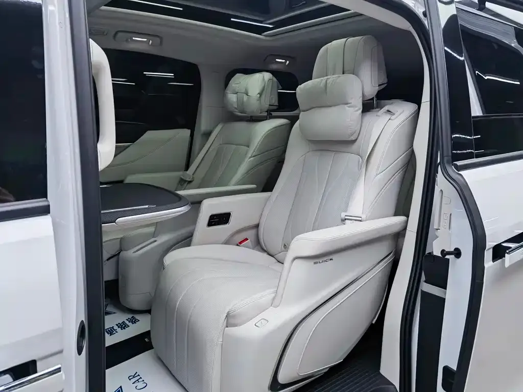 Buick GL8 Hybrid — фото 3