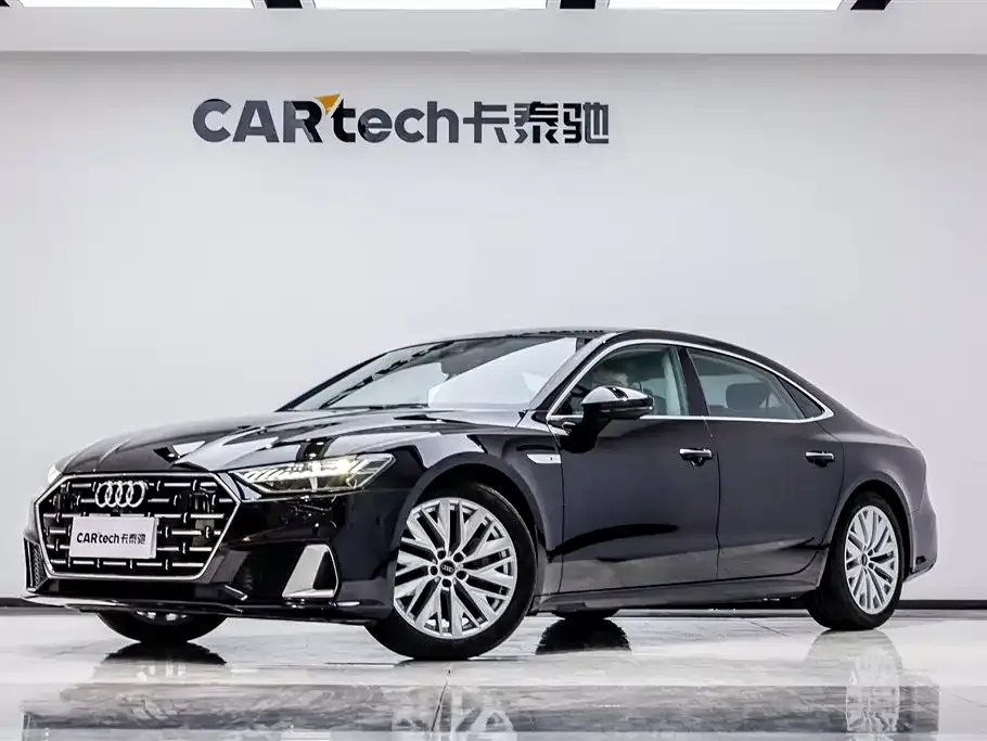 Audi A7L — фото 1