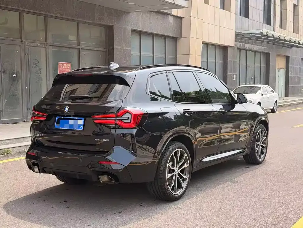 BMW X3 — фото 9