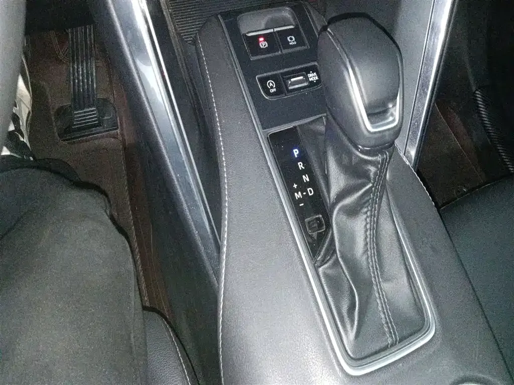 Toyota Venza 2023 из CN, фото 3