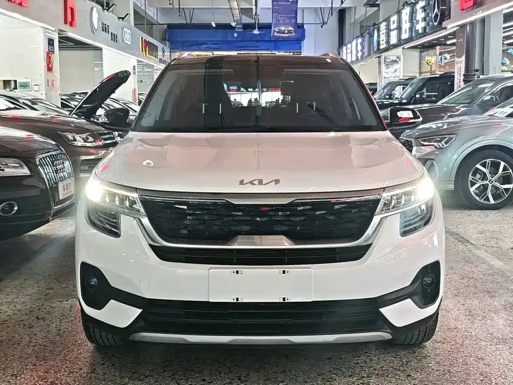 Kia KX3 2022 из CN, фото 6