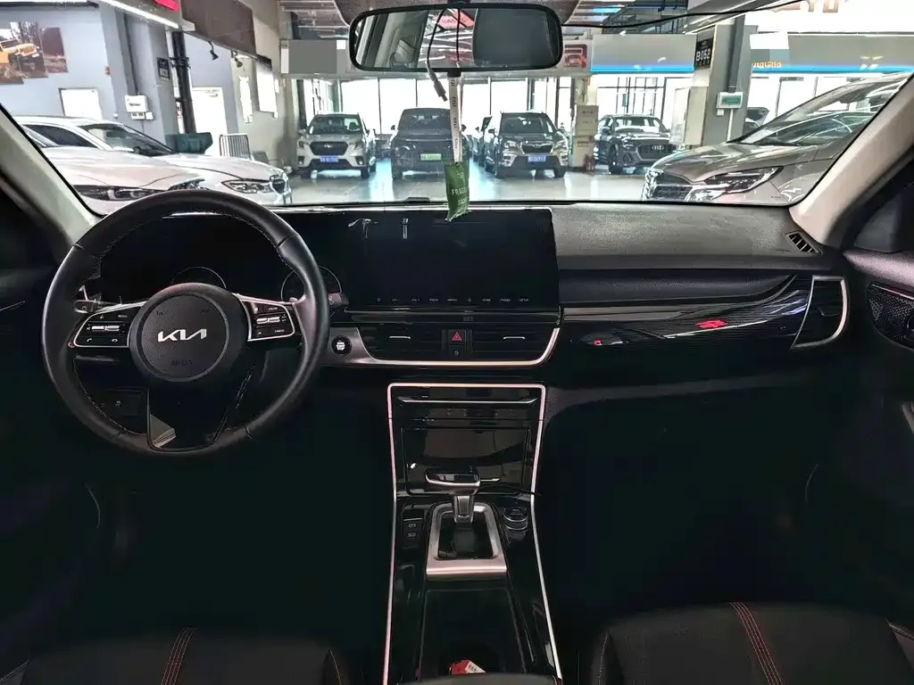 Kia KX3 2022 из CN, фото 7