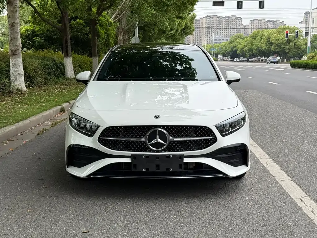 Mercedes-Benz A-Class 2023 из CN, фото 6
