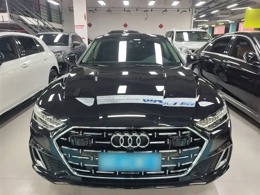 Audi A7L — фото 10