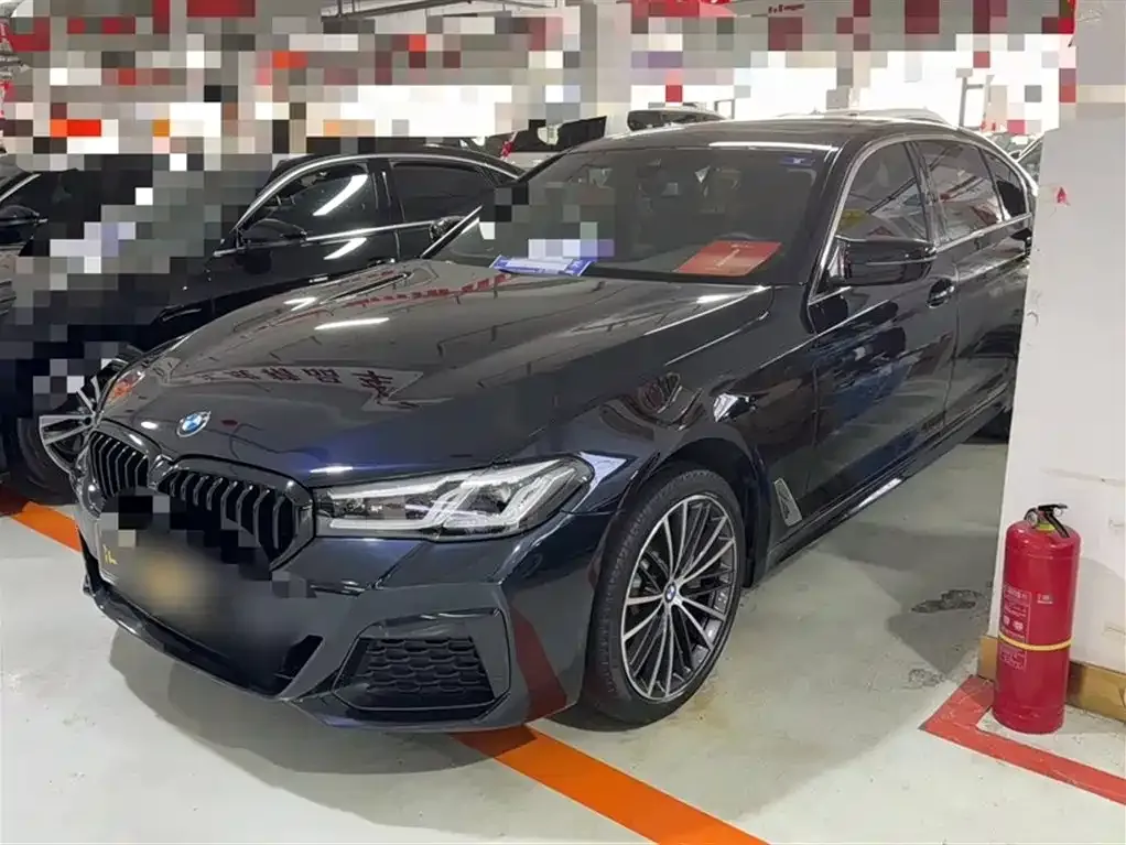 BMW 5 Series — фото 1