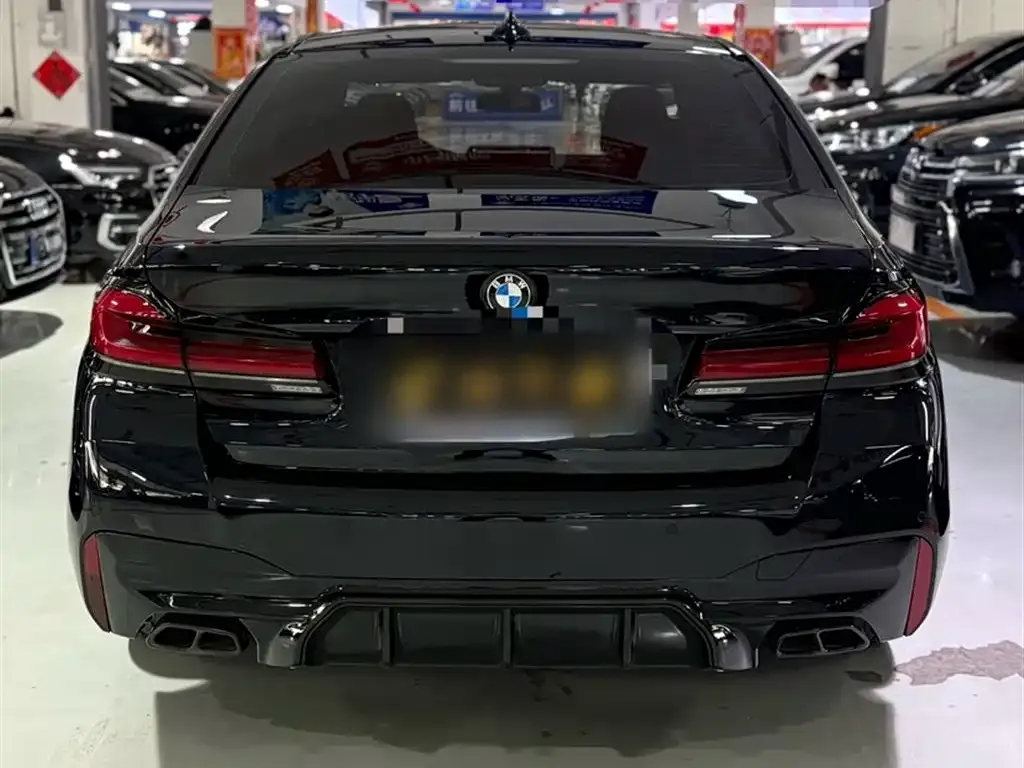 BMW 5 Series — фото 10