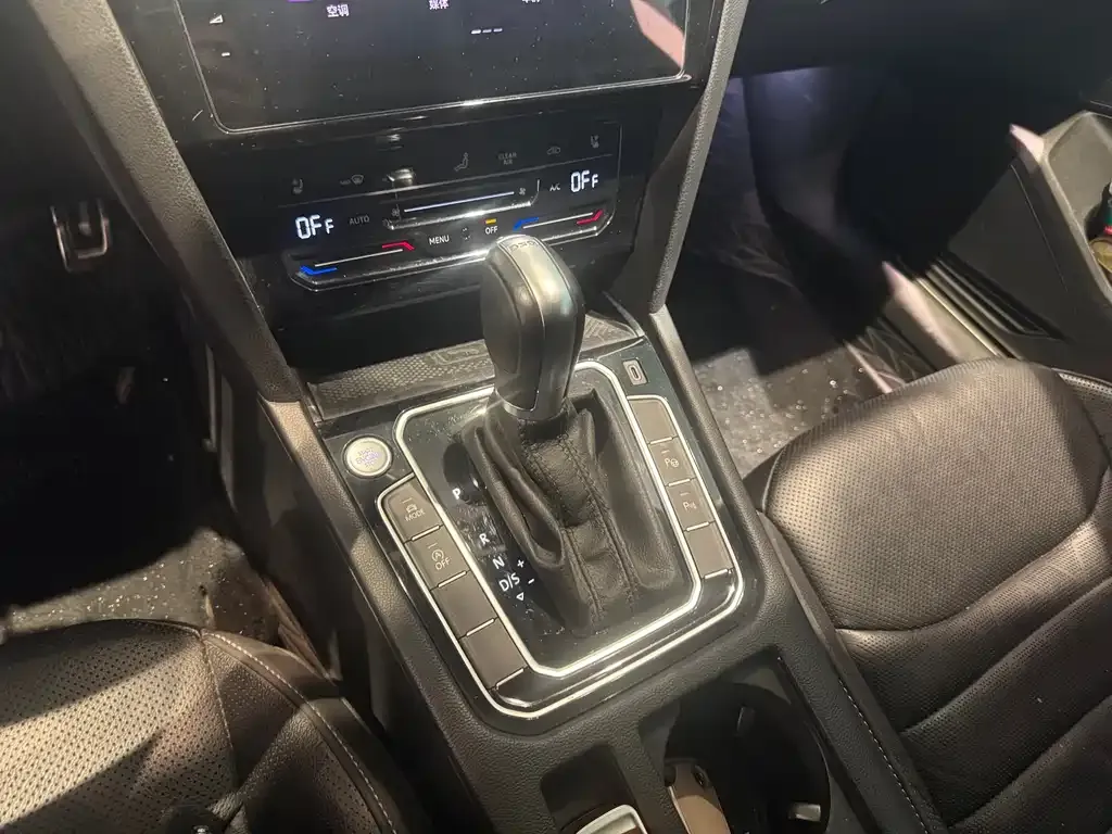 Volkswagen CC 2025 из CN, фото 3