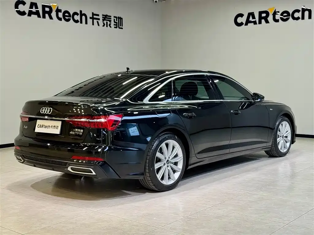 Audi A6L — фото 2
