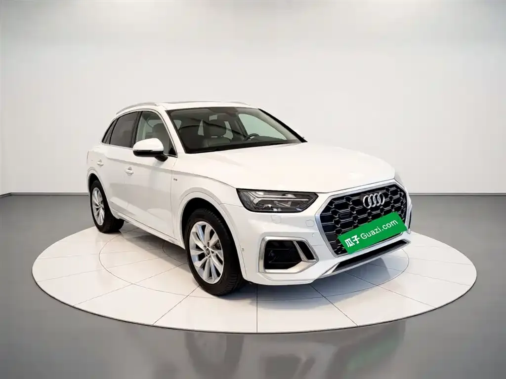 Audi Q5L — фото 3