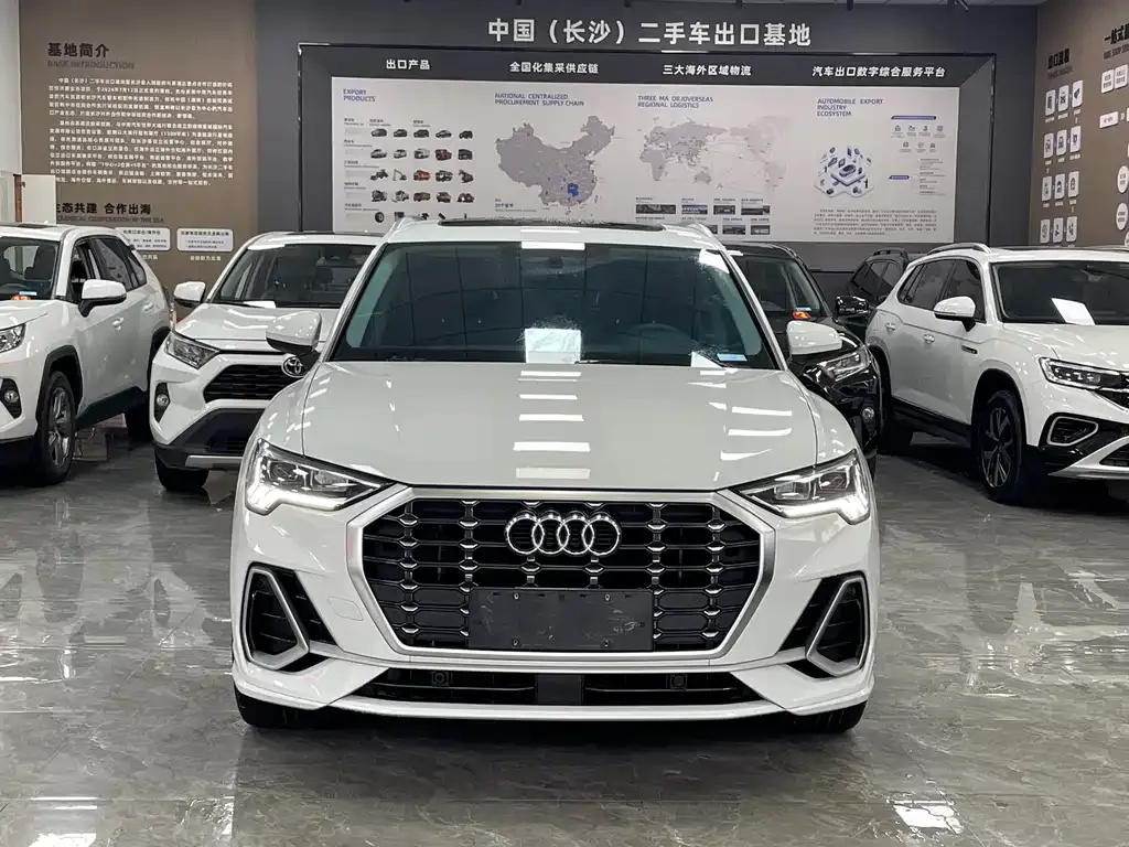 Audi Q3 — фото 3