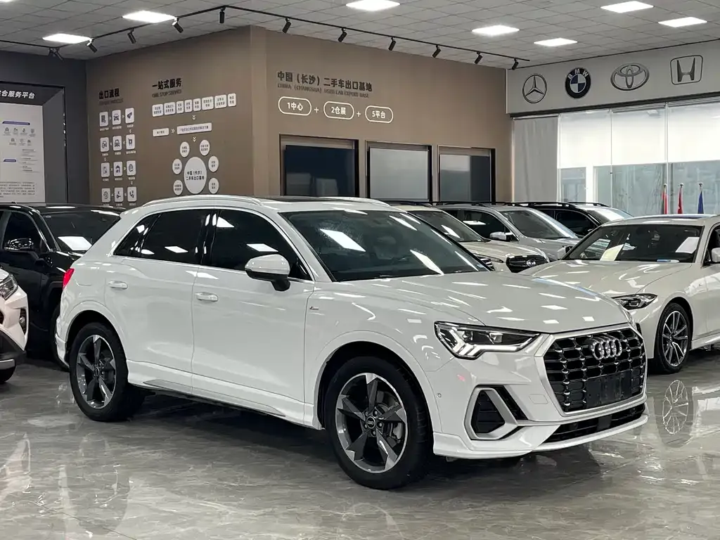 Audi Q3 — фото 6