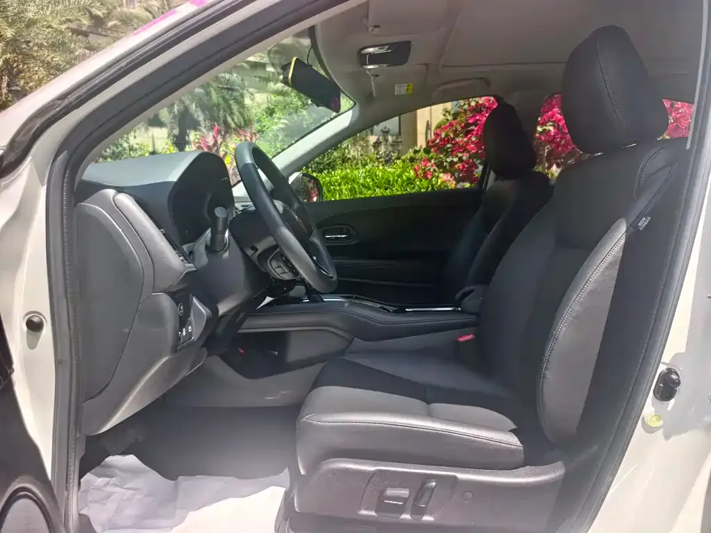 Honda Vezel 2023 из CN, фото 7