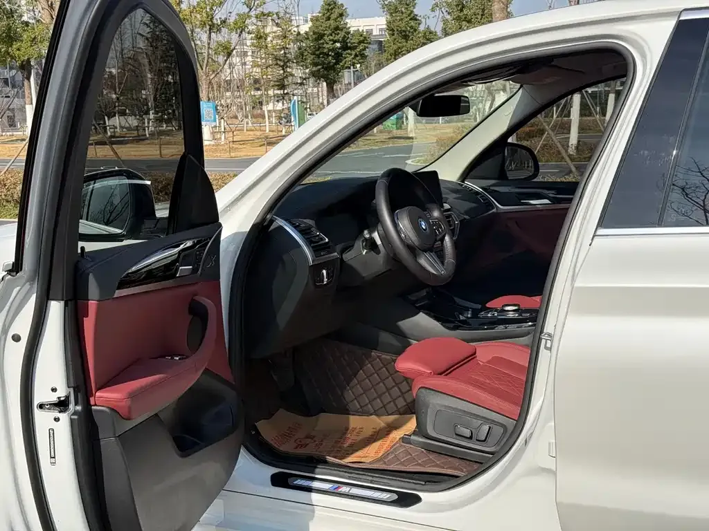 BMW iX3 2025 из CN, фото 3