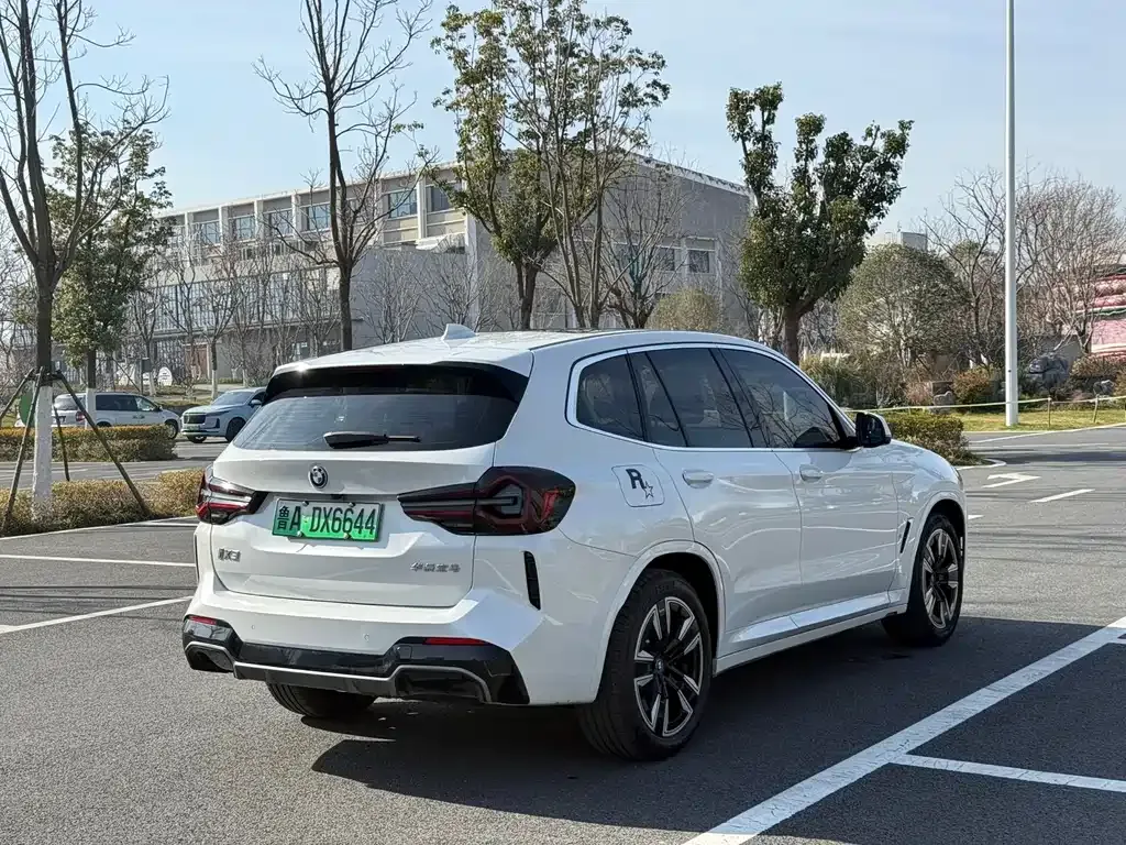 BMW iX3 2025 из CN, фото 9