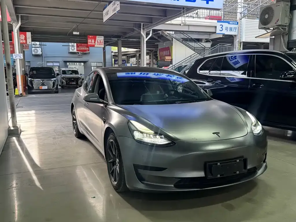 Tesla Model 3 — фото 2