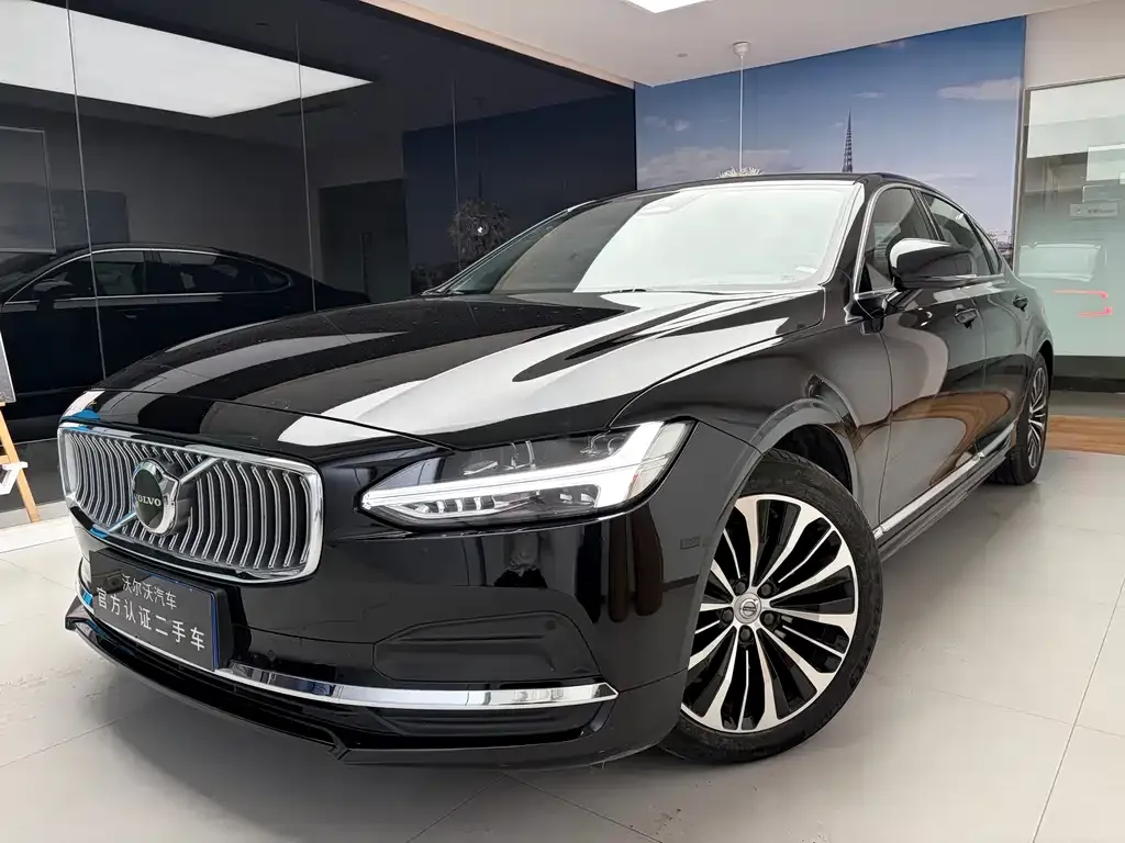 Volvo S90 2024 из CN, фото 1