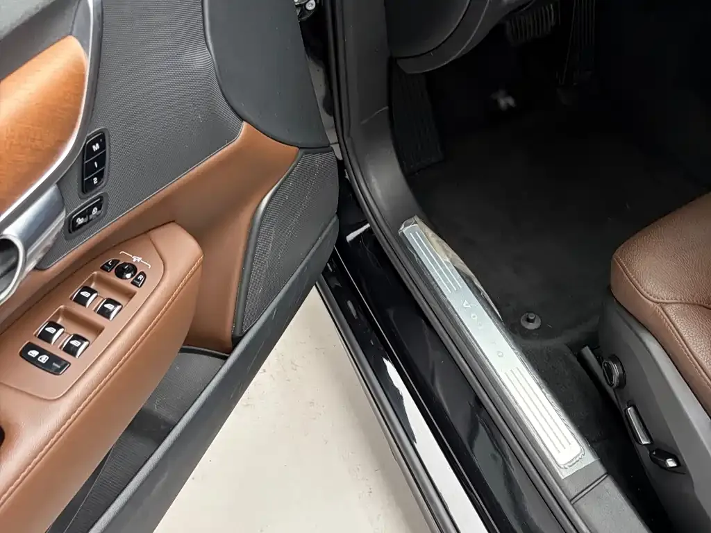 Volvo S90 2024 из CN, фото 6