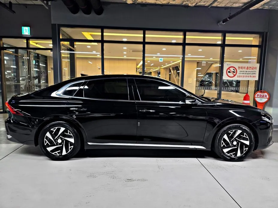 Hyundai Grandeur 2023 из KR, фото 5